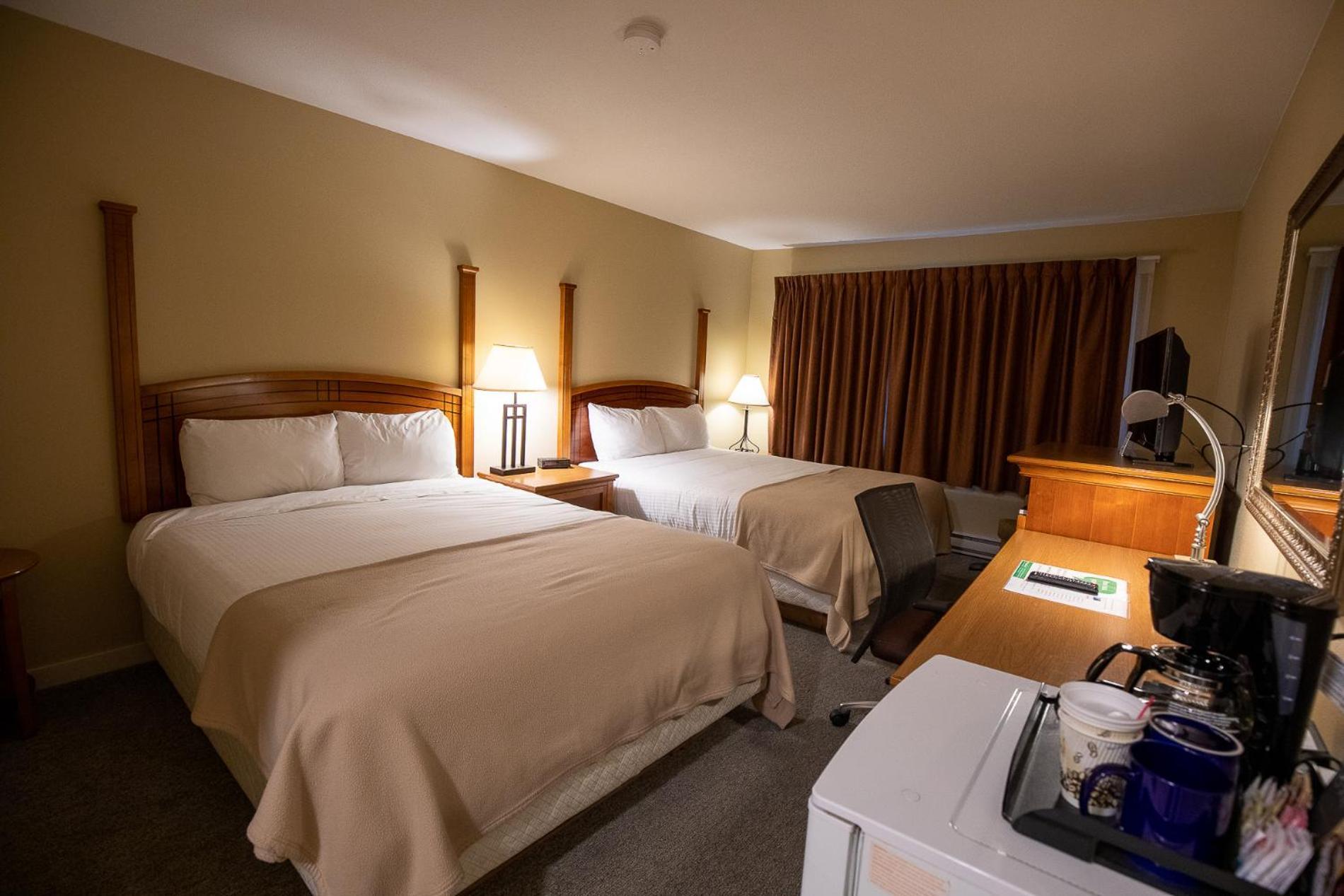 Northway Motor Inn Dease Lake Luaran gambar