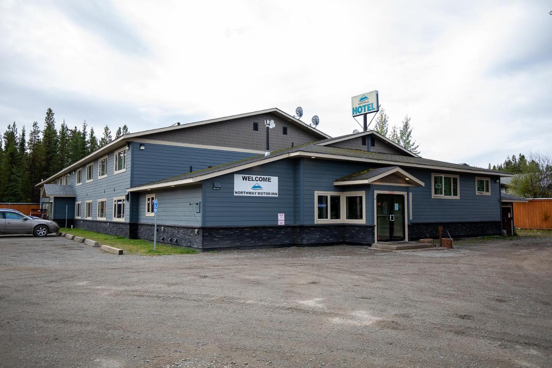 Northway Motor Inn Dease Lake Luaran gambar